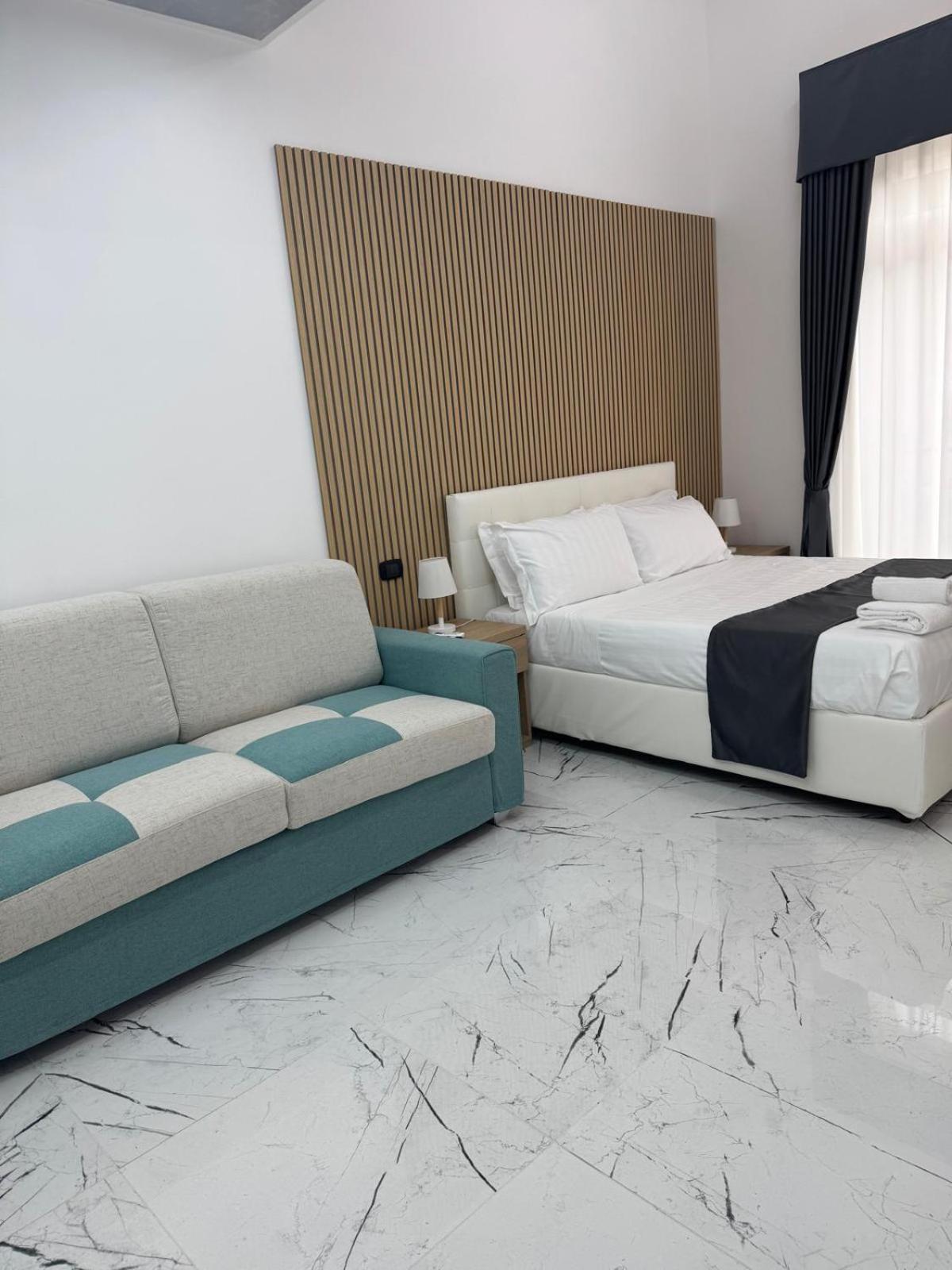 Hotiday Room Collection - Napoli Sant'Arcangelo Exterior foto