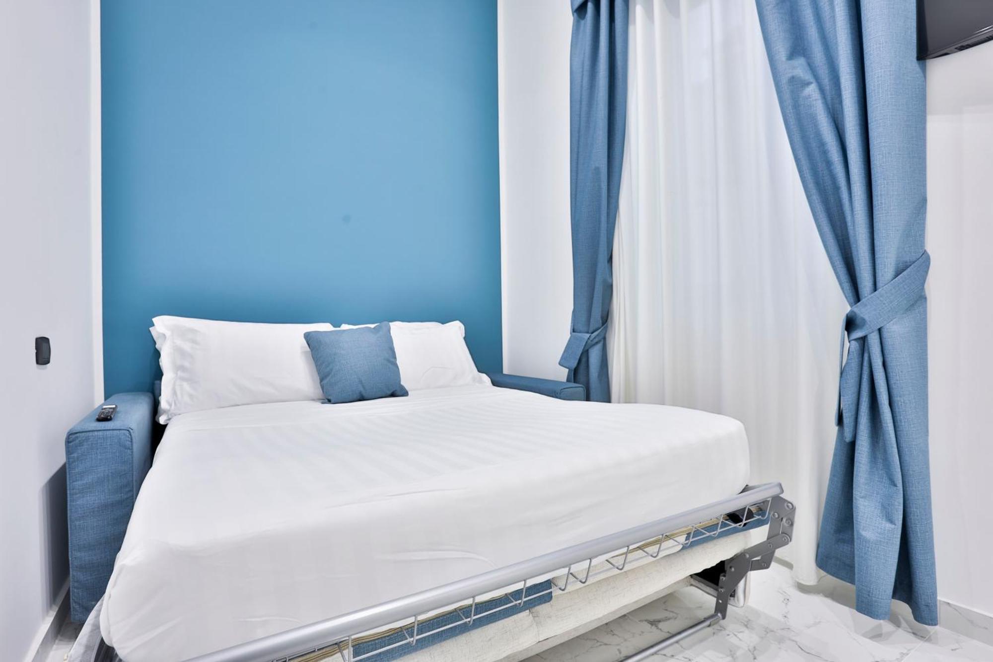 Hotiday Room Collection - Napoli Sant'Arcangelo Exterior foto