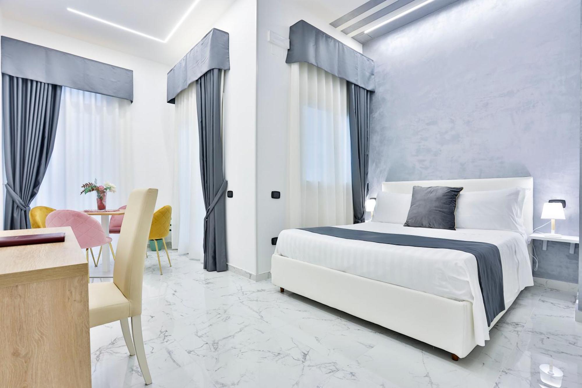 Hotiday Room Collection - Napoli Sant'Arcangelo Exterior foto